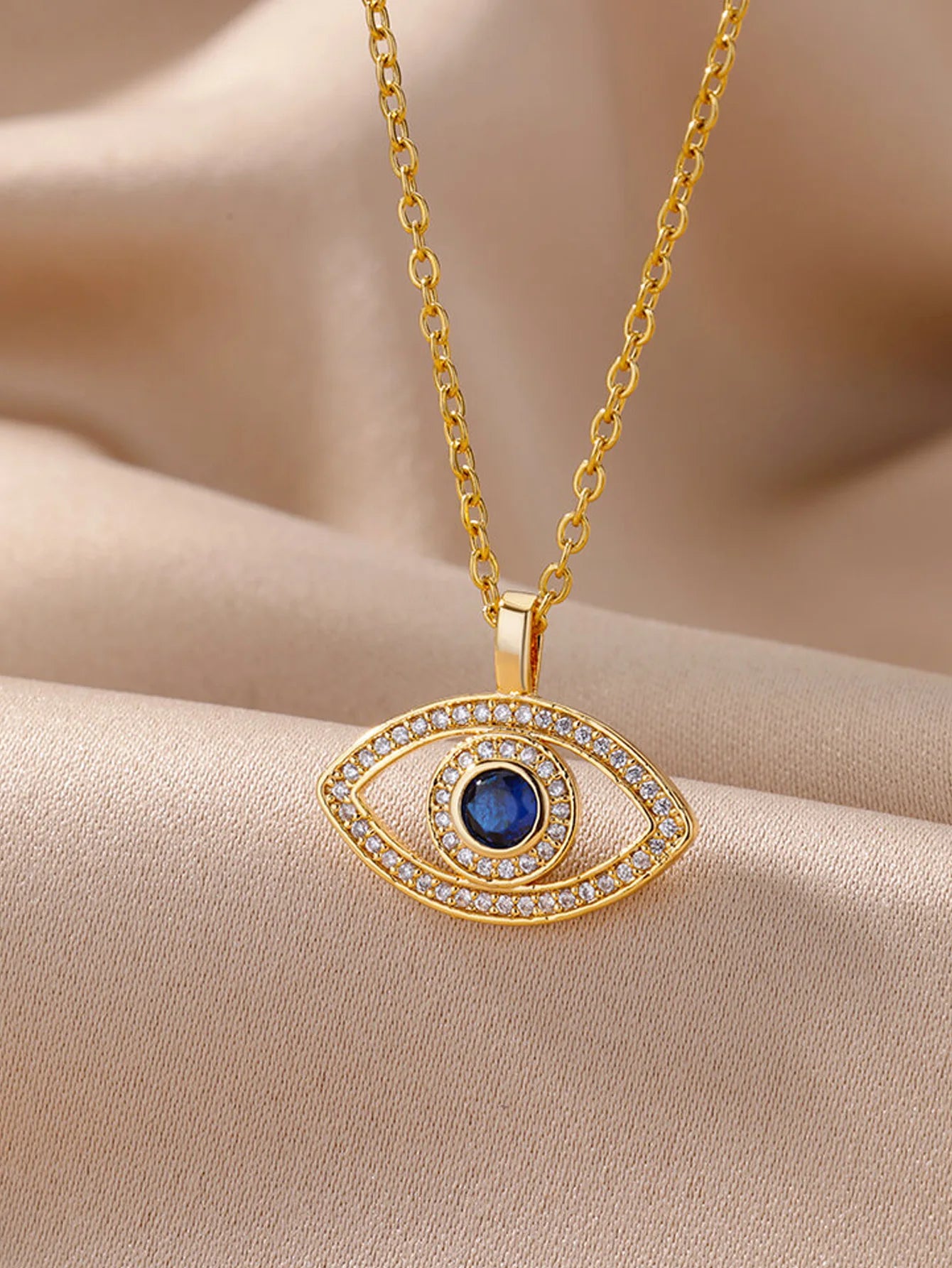 The Ruched Heart Pendant