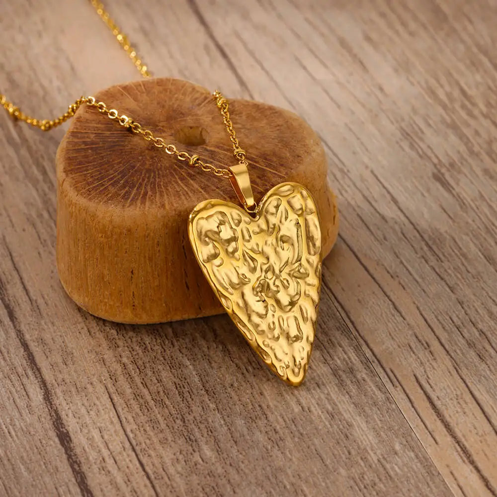 The Ruched Heart Pendant